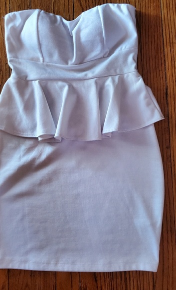 Body Central Dresses & Skirts - White tube strapless dress Body Central Dresses & Skirts - White tube strapless dress